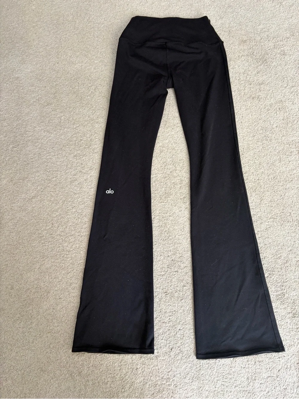 Alo Yoga Flare Leggings, Women’s Sz Small Long Black Flare Performance Leggings